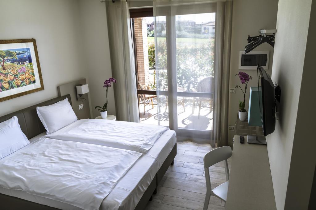 Hotel Relais Agli Olivi Λατζίζε Εξωτερικό φωτογραφία