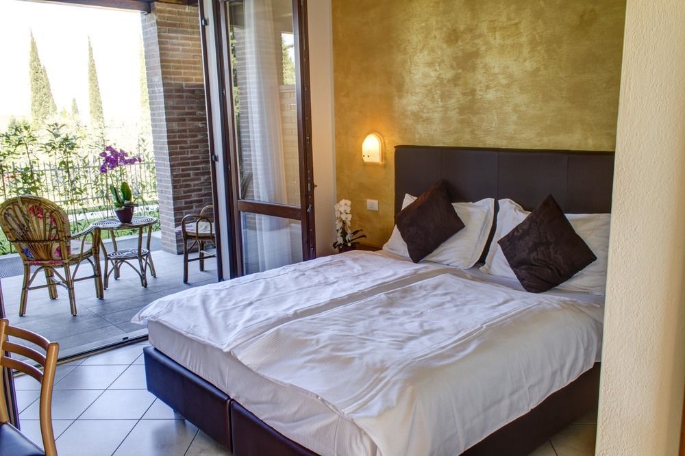 Hotel Relais Agli Olivi Λατζίζε Εξωτερικό φωτογραφία